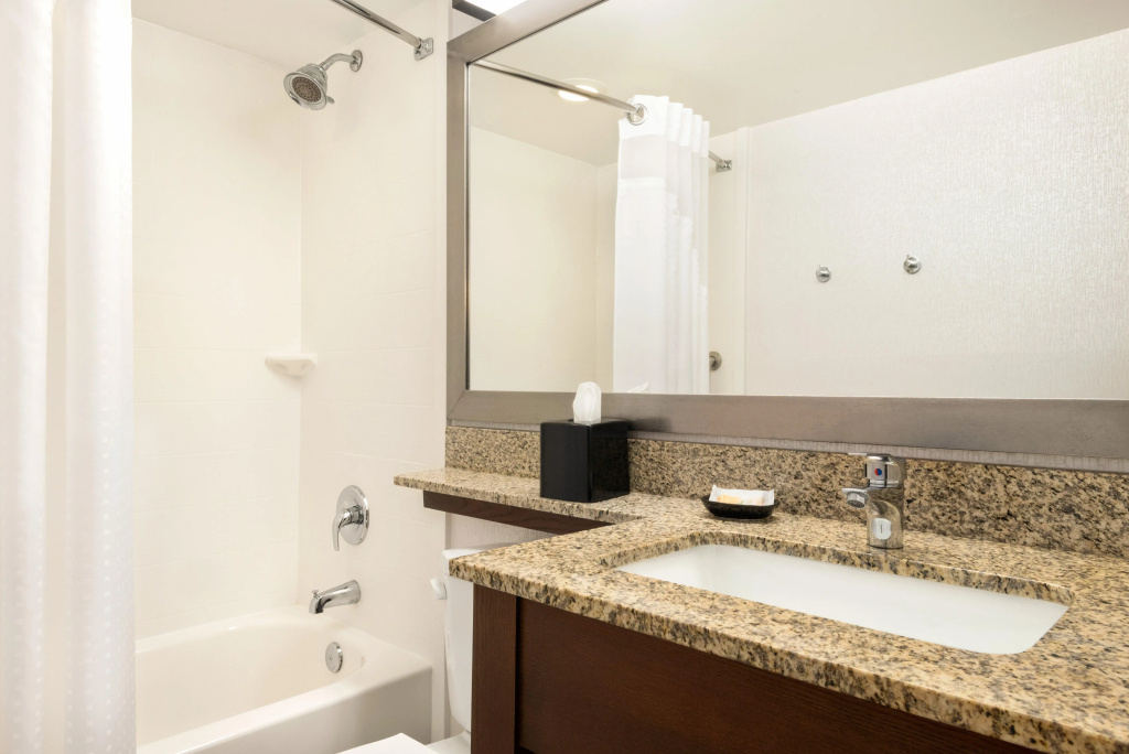 Holiday Inn Hotel & Suites Des Moines - Northwest by IHG - Général