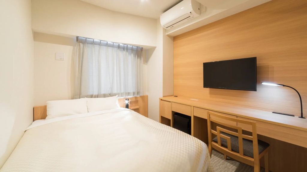 Standard Double room (full double bed)