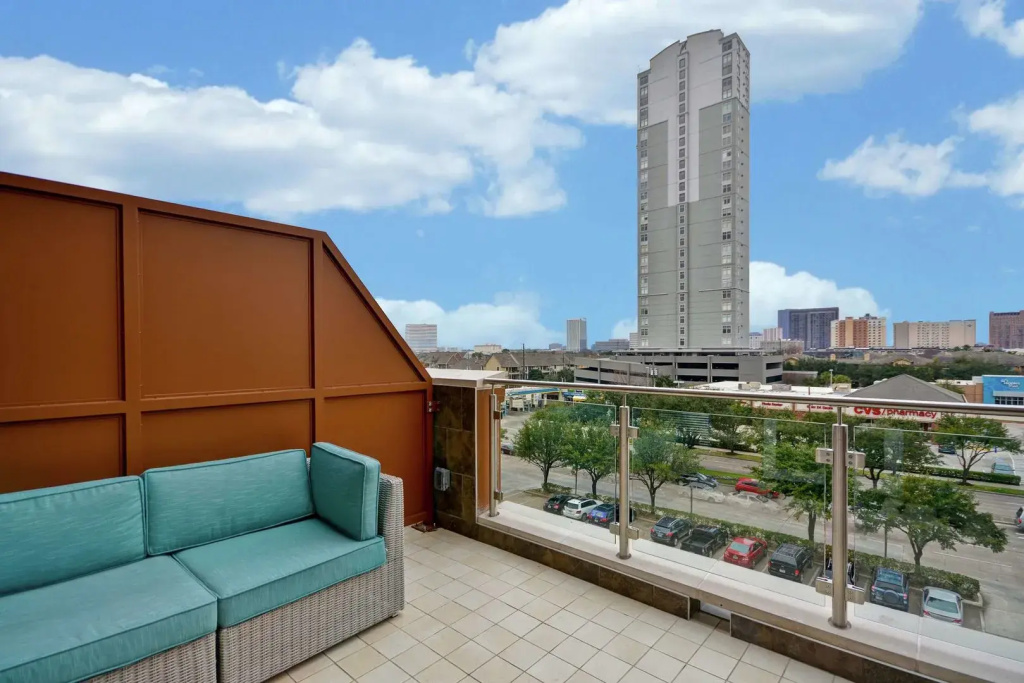 Home2 Suites by Hilton at the Galleria - 2