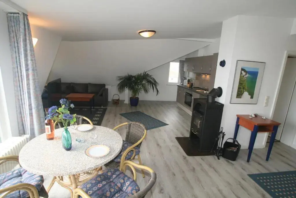 Apartment with balcony