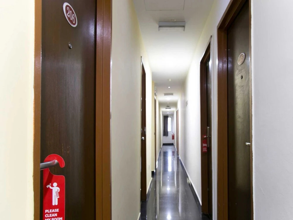 Lobby & Reception