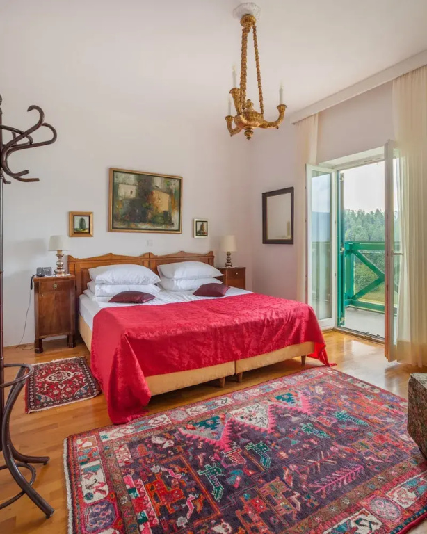 Comfort Double room with balcony and with lake view (full double bed)