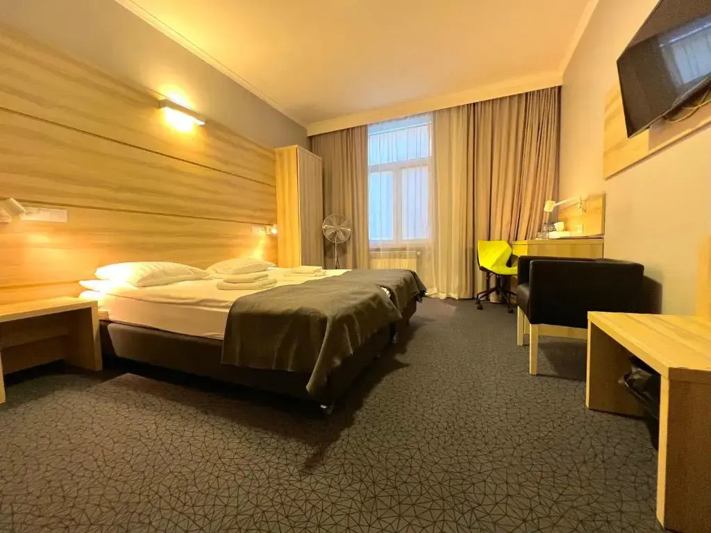 Standard Double room (full double bed)