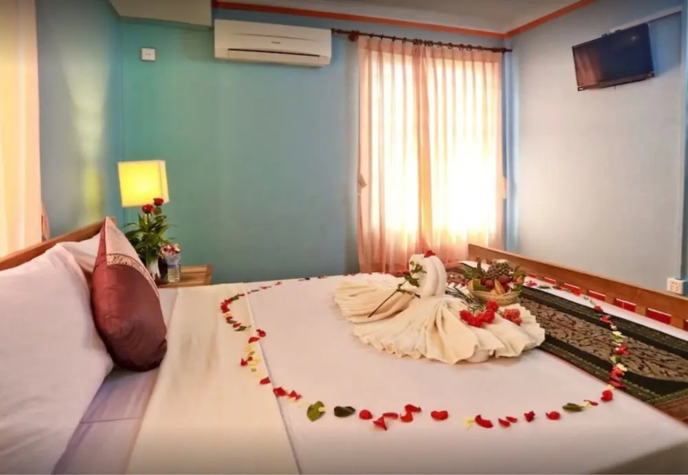 Our Joint Hotel & Guesthouse