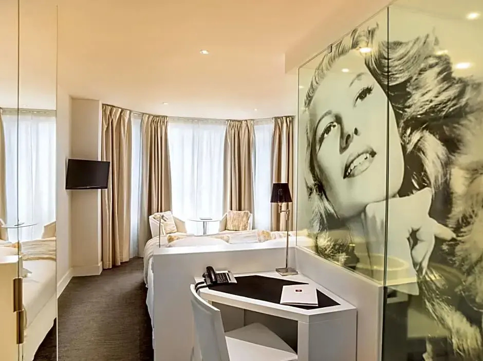 Hotel Renoir - Chambres