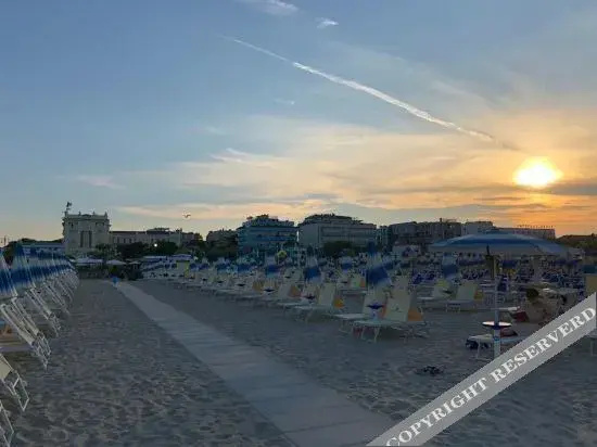 Beach & Waterfront