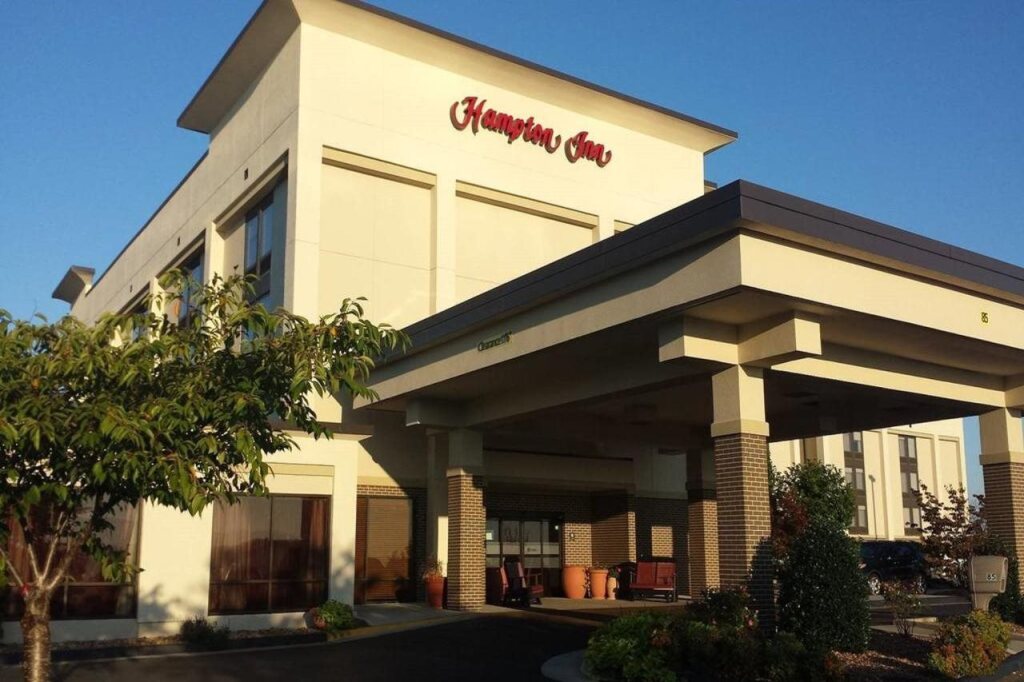 Hampton Inn Harrisonburg - University image