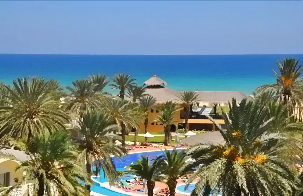 Beach & Waterfront