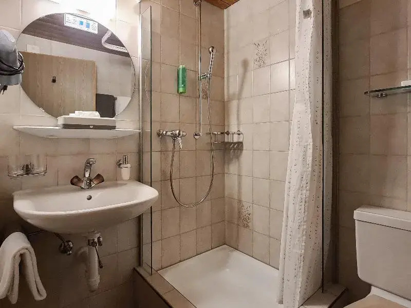 Premium Double room with balcony (twin beds)