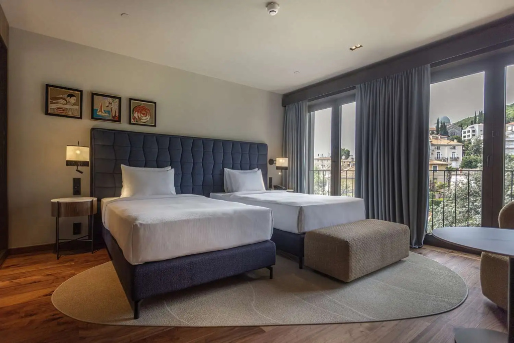 Keight Hotel Opatija, Curio Collection By Hilton - 4