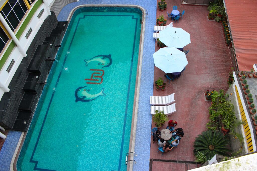 gallery_image_hidden_12