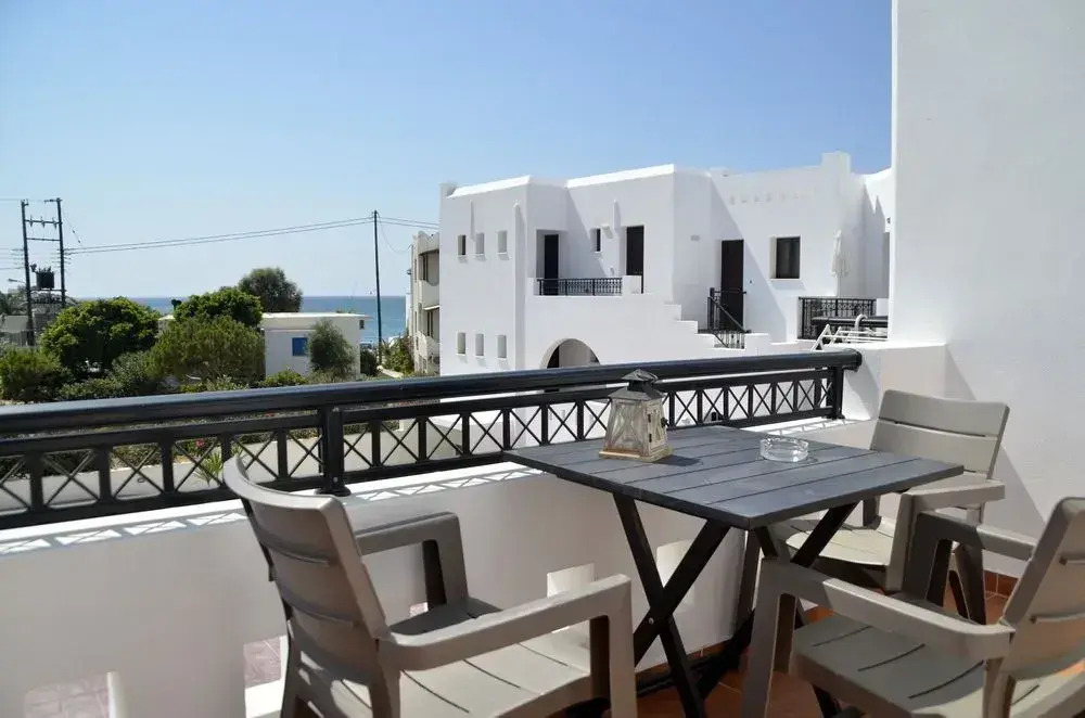 gallery_image_hidden_14