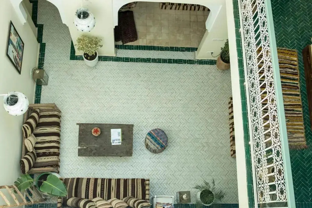 Comfort room