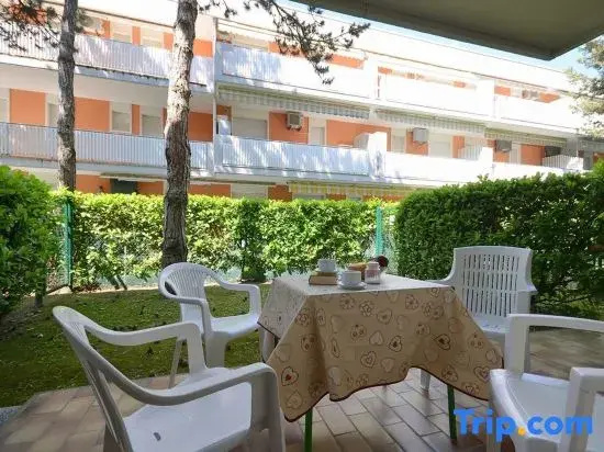 Modern apartment with garden, 100m from the beach