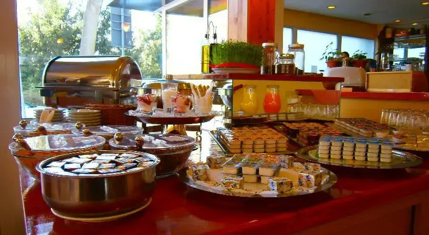 Hotel photo 12