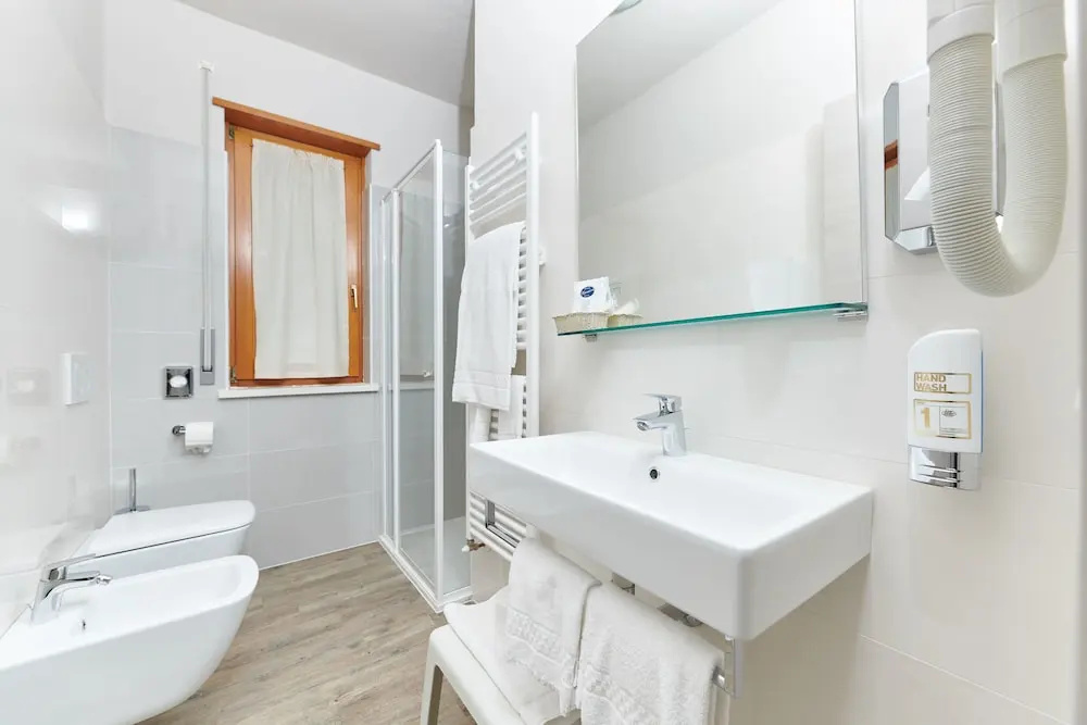 Eco Hotel Benacus - Chambres
