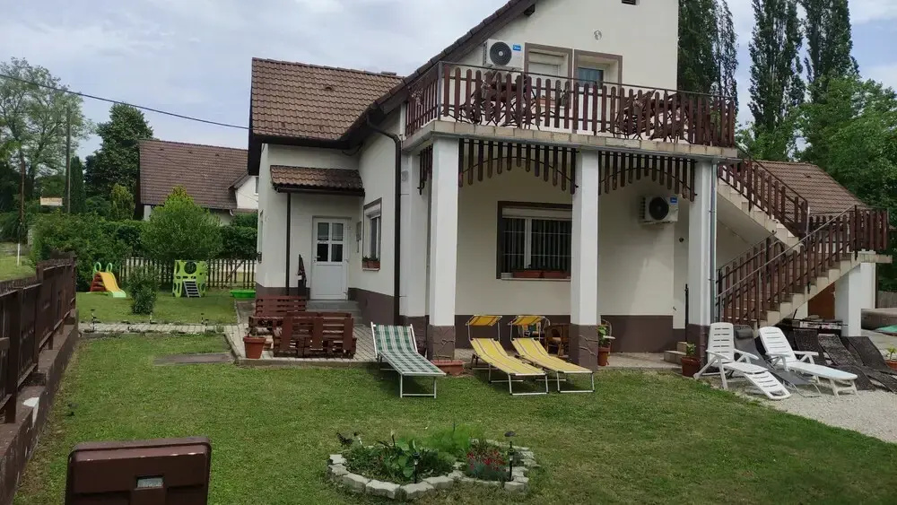 Luxurious Lakeview Retreat in Vonyarcvashegy - фото 6