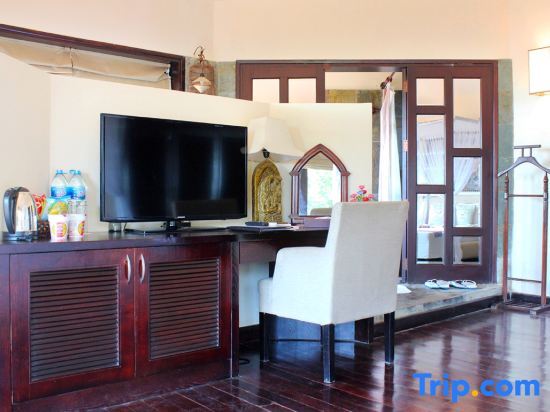 Бунгало с видом на море в Poshanu Resort
