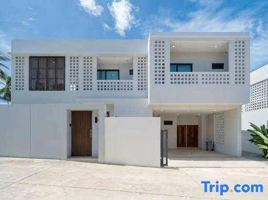 Rawai Lavish 4-BR Loft Style Private Pool Villa