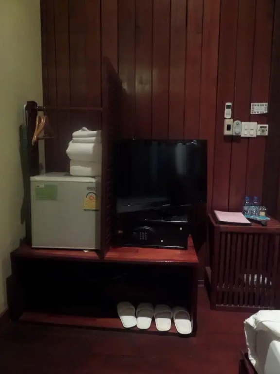 Double Suite with balcony (full double bed)