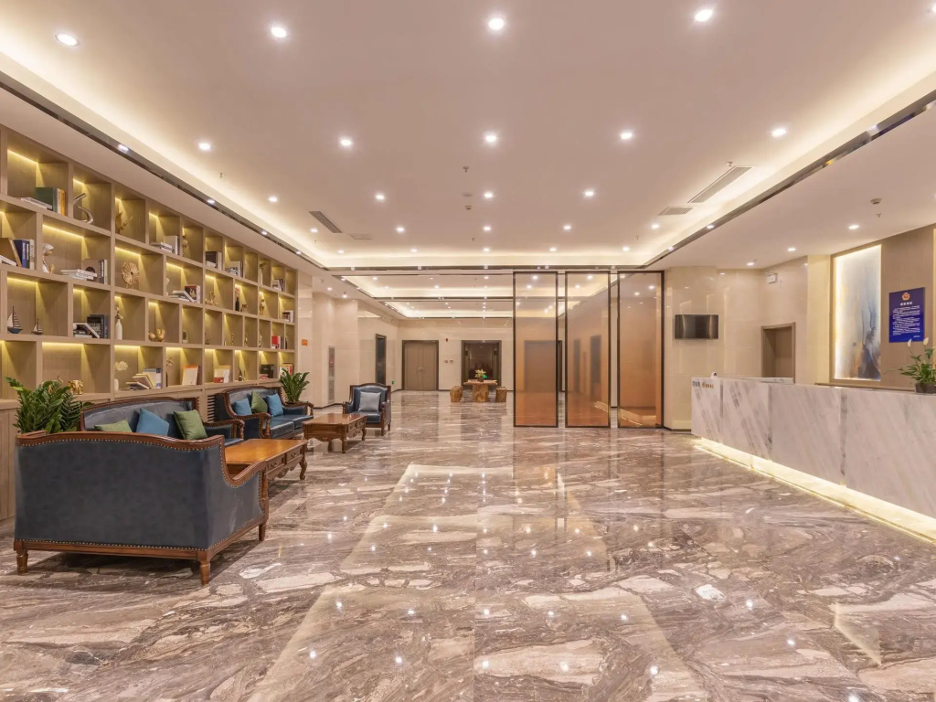 Lobby & Reception