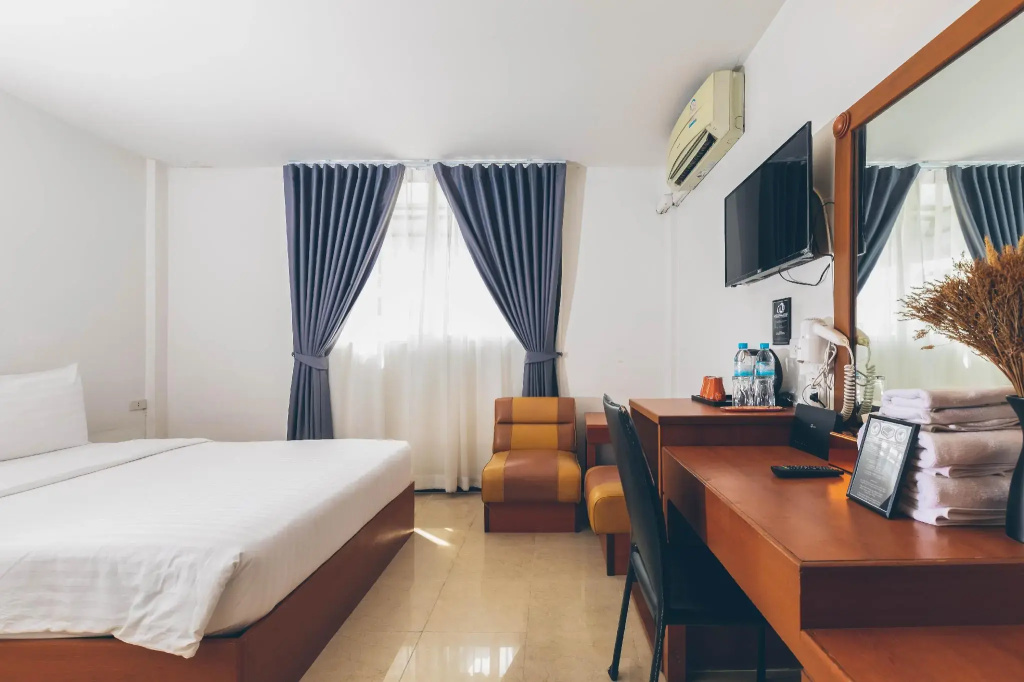 Отель Atlas Bangkok Hotel в Бангкоке