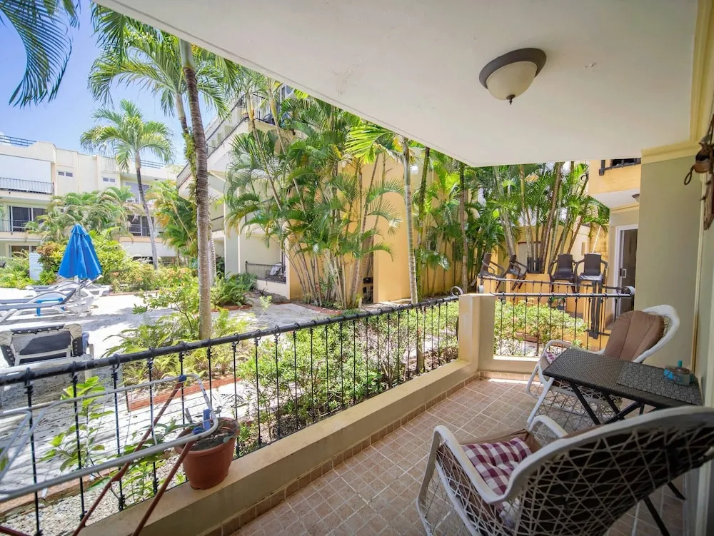 Garden Condos by null