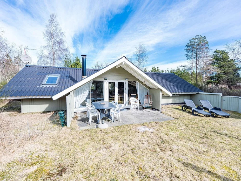 8 Person Holiday Home in Henne
