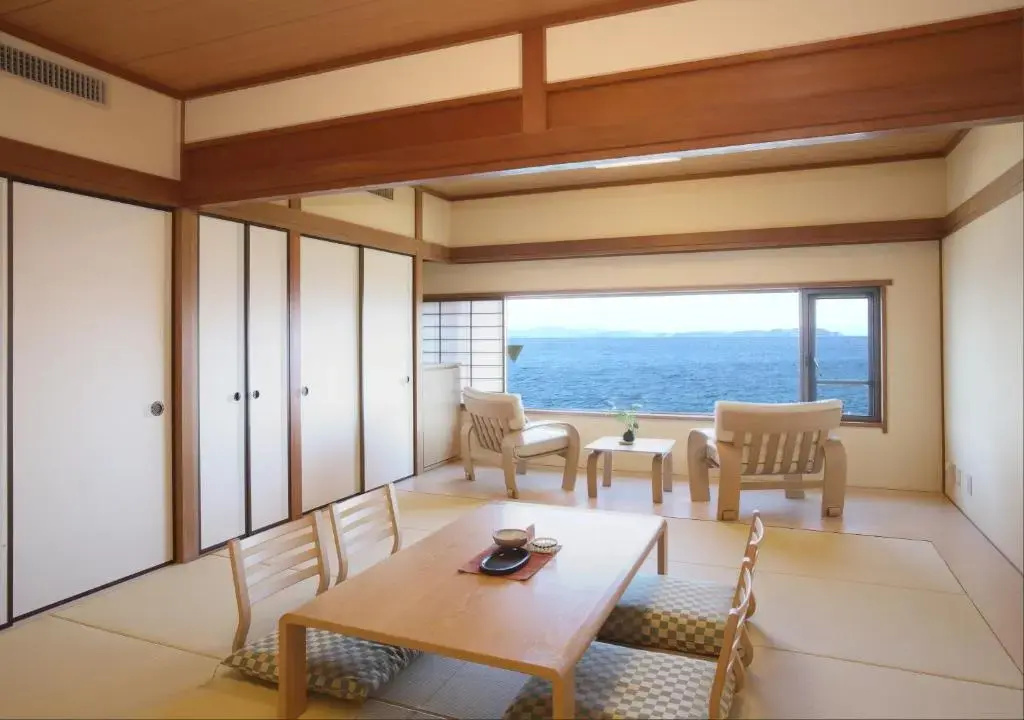 Awaji International Hotel The Sunplaza - Chambres
