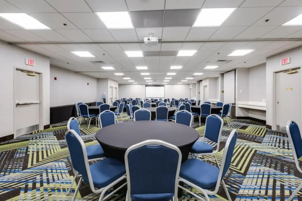 Holiday Inn Express Naperville by IHG - Général