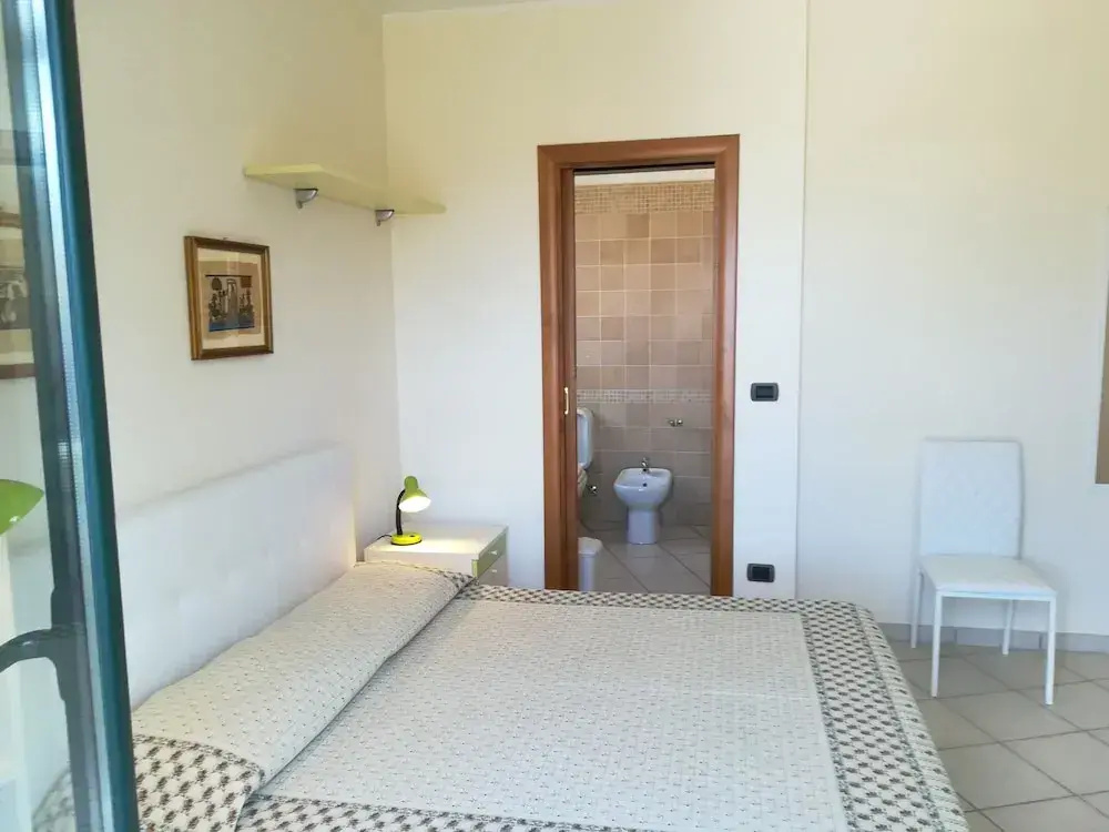Deluxe Double room with balcony and with partial sea view (full double bed)