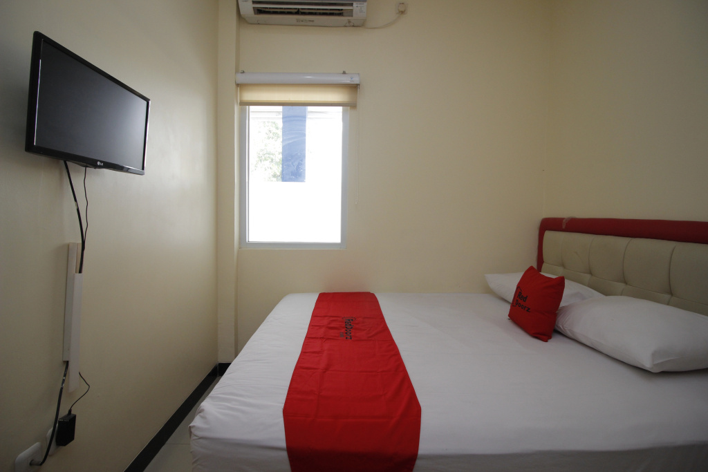 RedDoorz Plus @ Jalan Pemuda Jakarta - Général