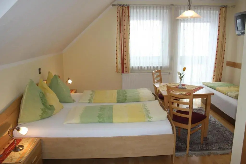 Gasthof-Pension Ölberger - Chambres