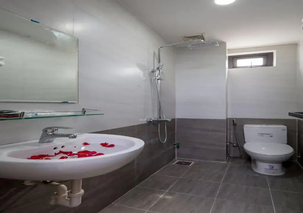 Deluxe Double room with balcony full double bed