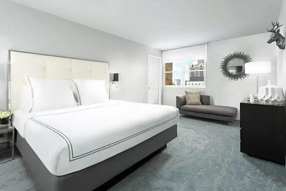 Penthouse Suite