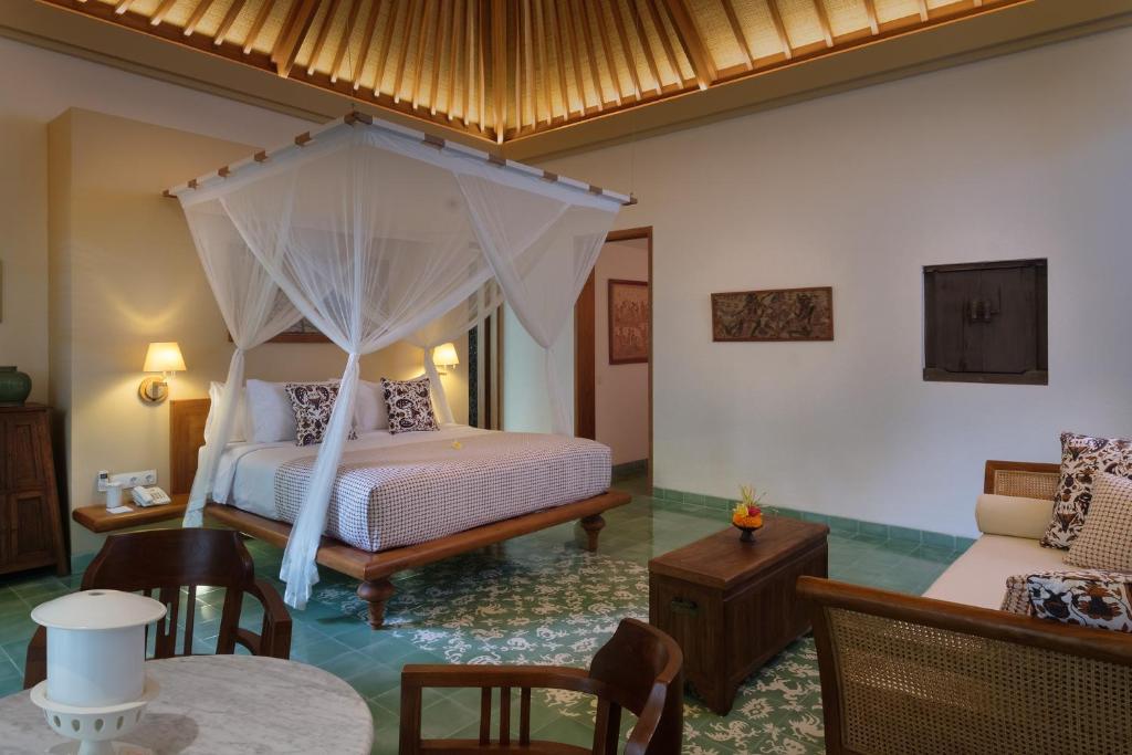 Tandjung Sari Hotel