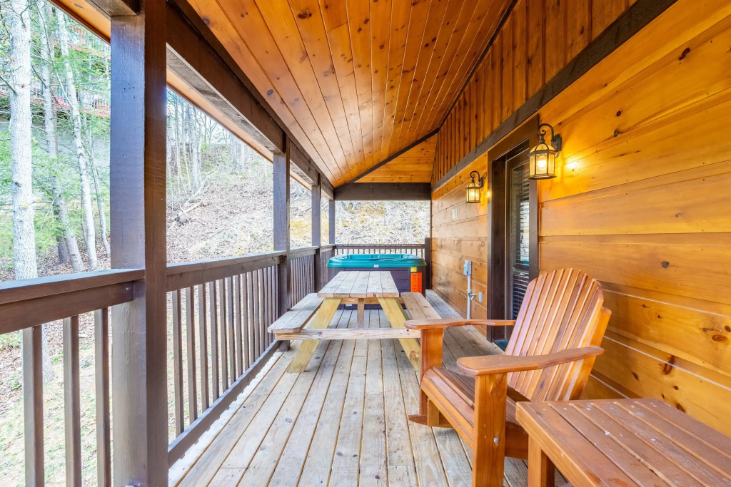 The Wacky Woodpecker by Avantstay Game Room, Private Hot Tub, & Pool Access!