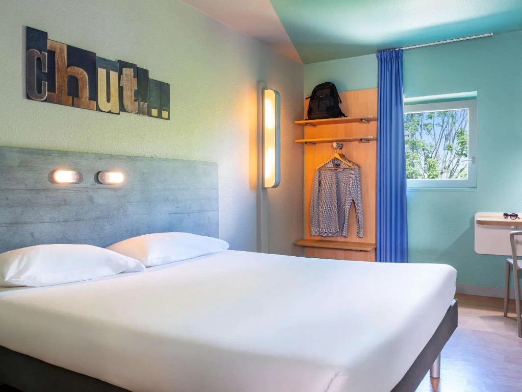 Standard Double room (full double bed)