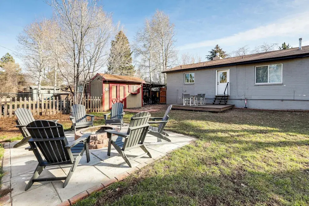 Near NAU & Dtwn! Kid-friendly Flagstaff Retreat