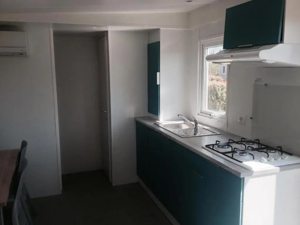 3 Bedrooms Economy room