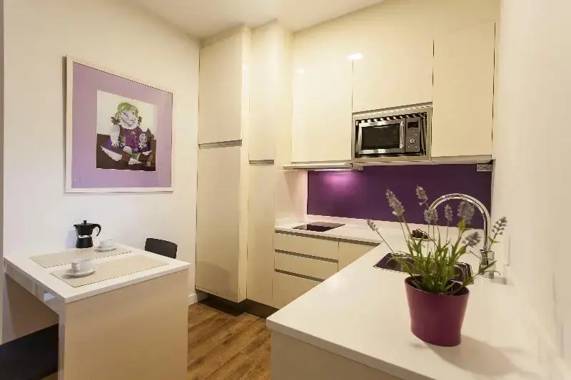 Picasso Suites Malaga - Chambres