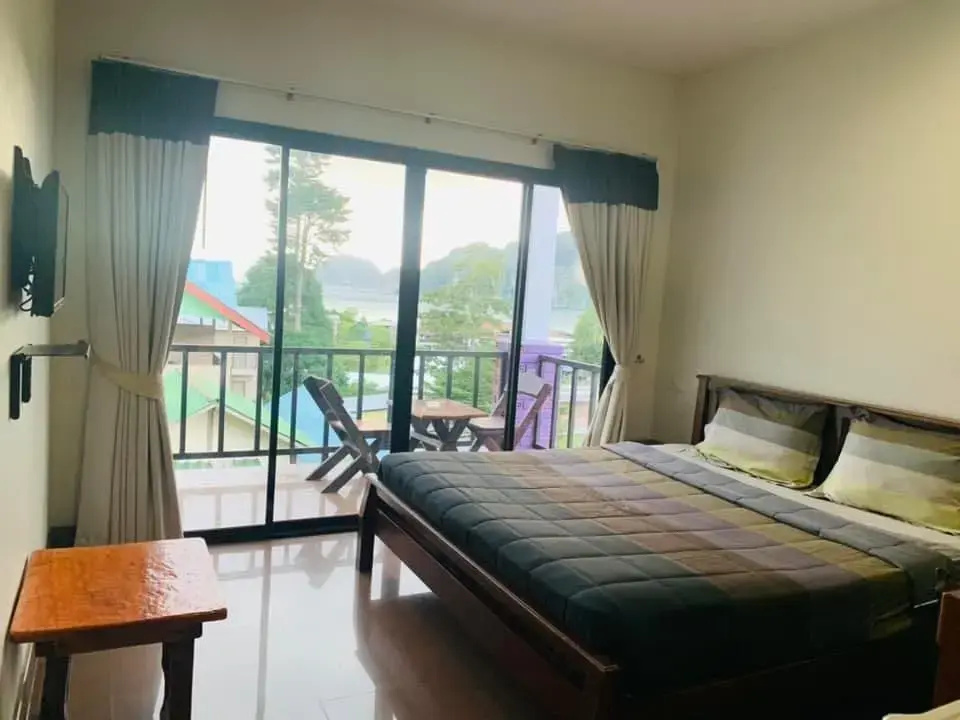 Standard Double room (full double bed)