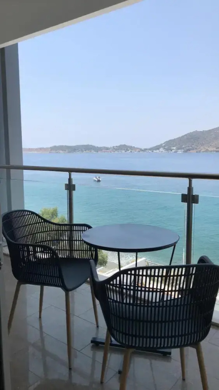 2 Bedrooms Superior Suite with sea view