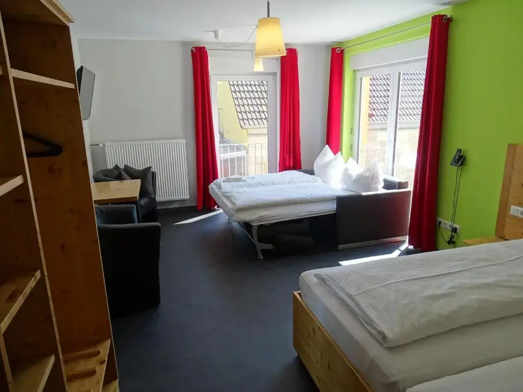 Standard Quadruple room