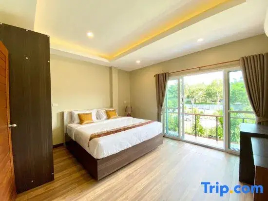 2 Bedrooms Villa