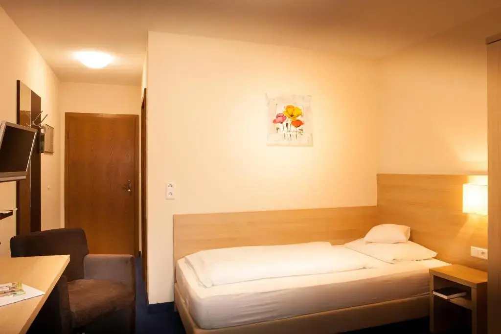 Flair Hotel Weinstube Lochner - Chambres