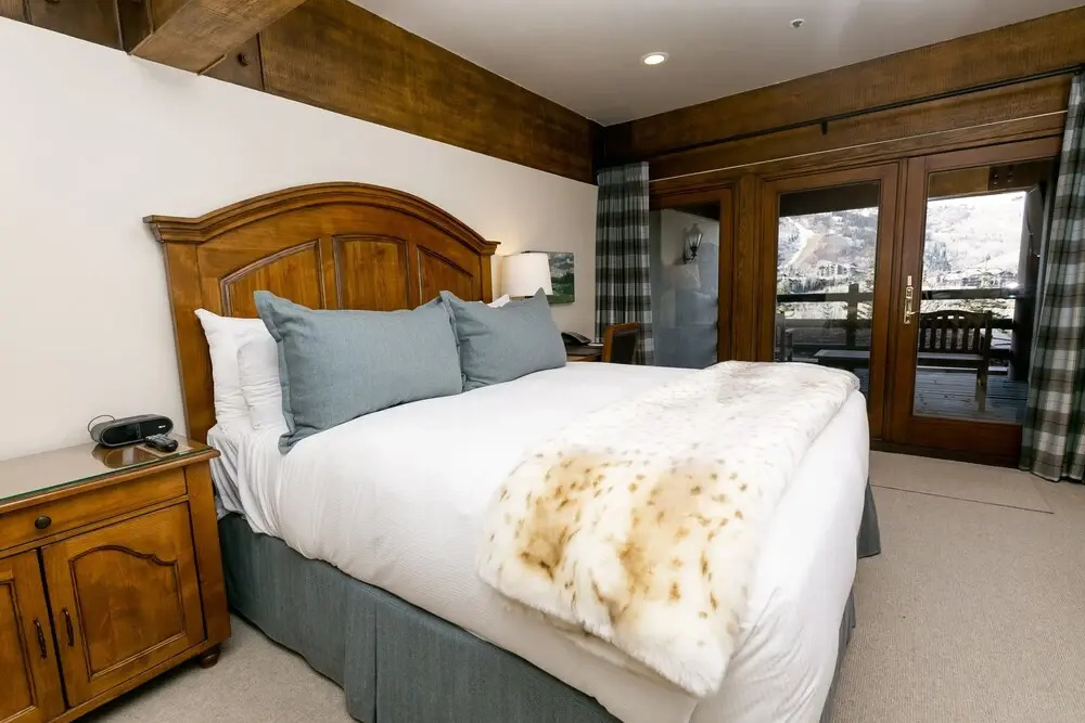 Deluxe King Room With Deck Hotel Room by RedAwning