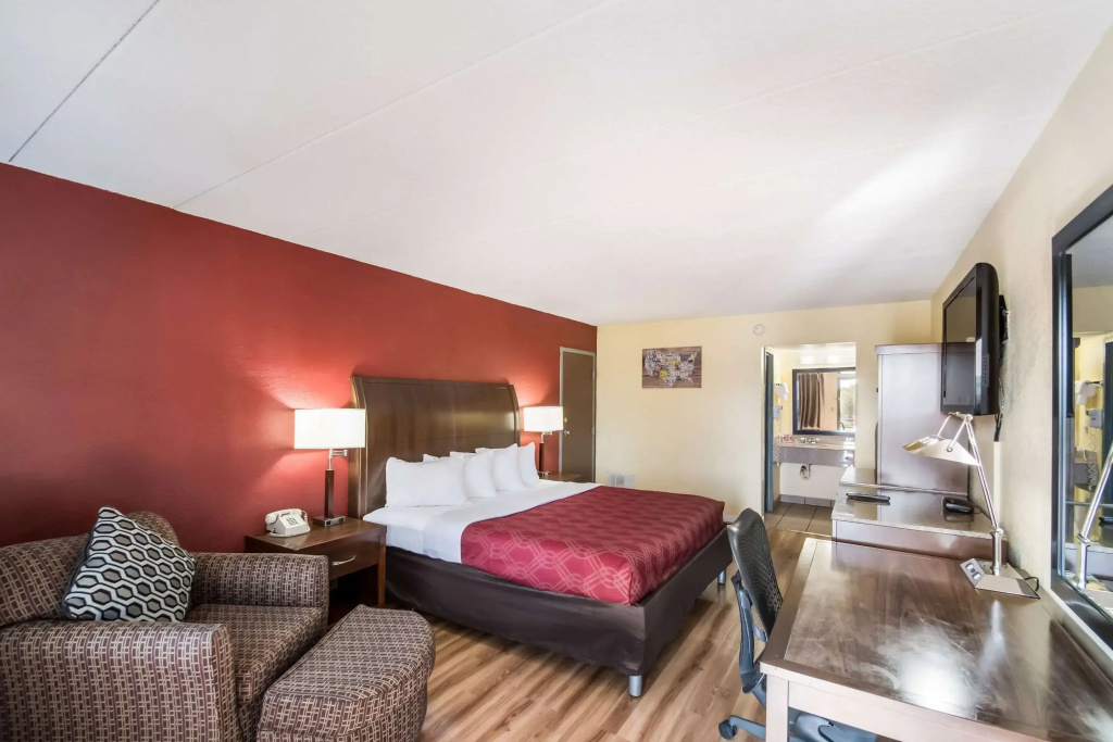 Standard Double room (full double bed)