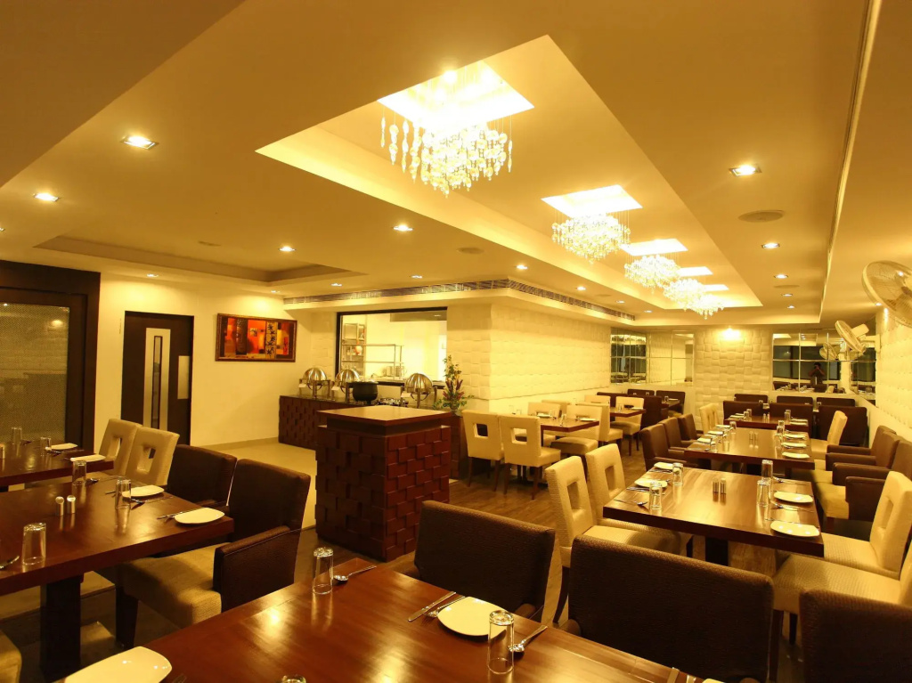 Hotel Surya Plaza - фото 17