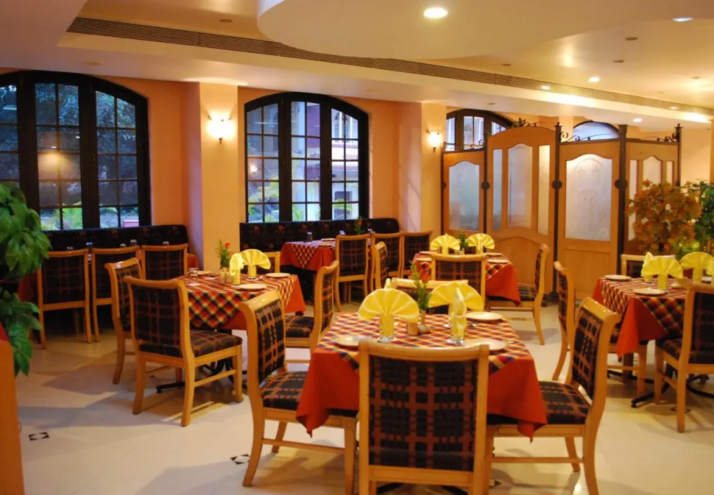 Food & Beverage
